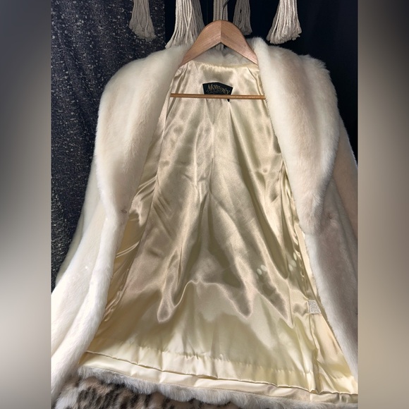 Monterey Fashions - Vintage White Faux Fur Coat Made in U.S.A. - Picture 8 of 16
